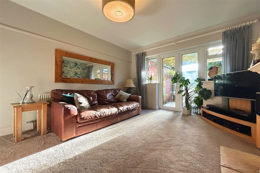 Images for Swaylands Drive, Sale, M33