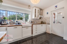 Images for Broad Road, Sale, M33