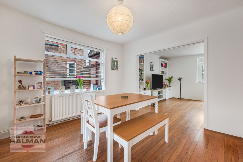 Images for Broad Road, Sale, M33