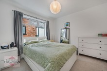 Images for Broad Road, Sale, M33