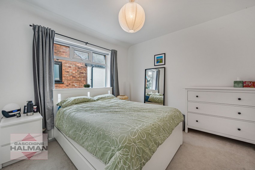 Images for Broad Road, Sale, M33