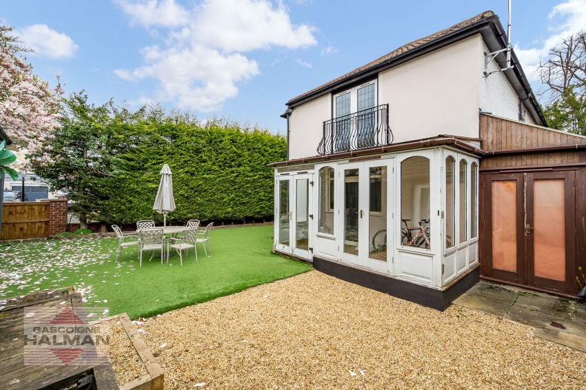 Images for Broad Road, Sale, M33