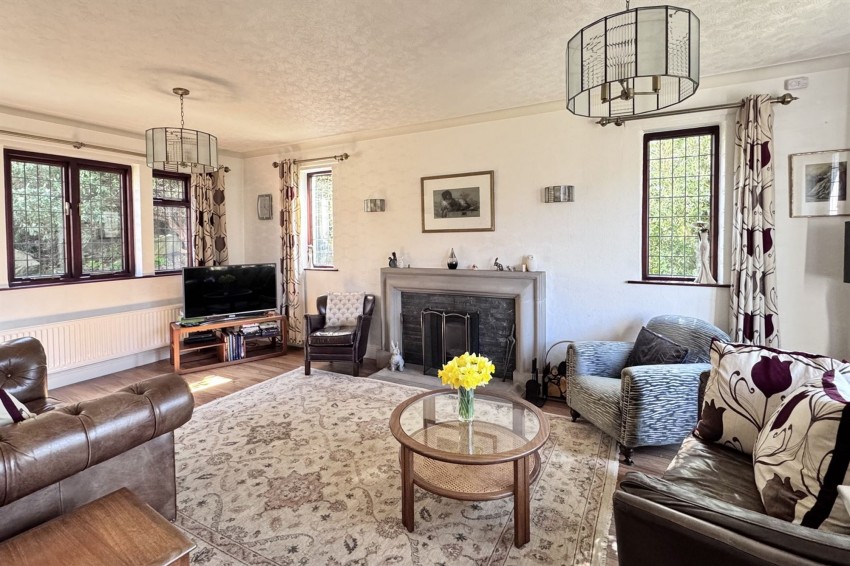 Images for Royle Avenue, Glossop, SK13