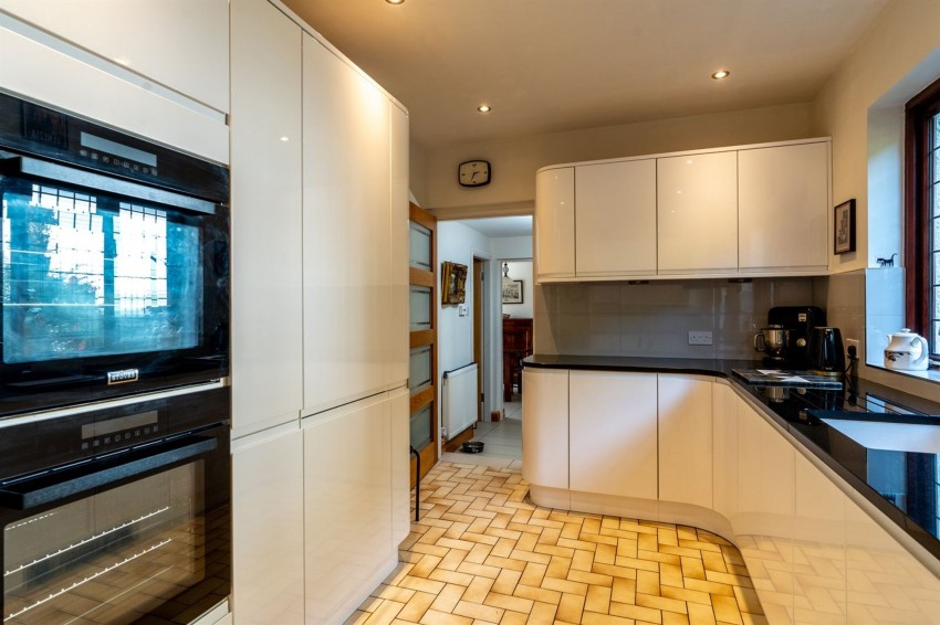 Images for Royle Avenue, Glossop, SK13