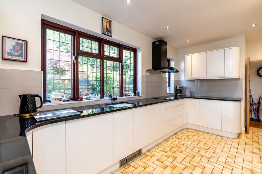 Images for Royle Avenue, Glossop, SK13