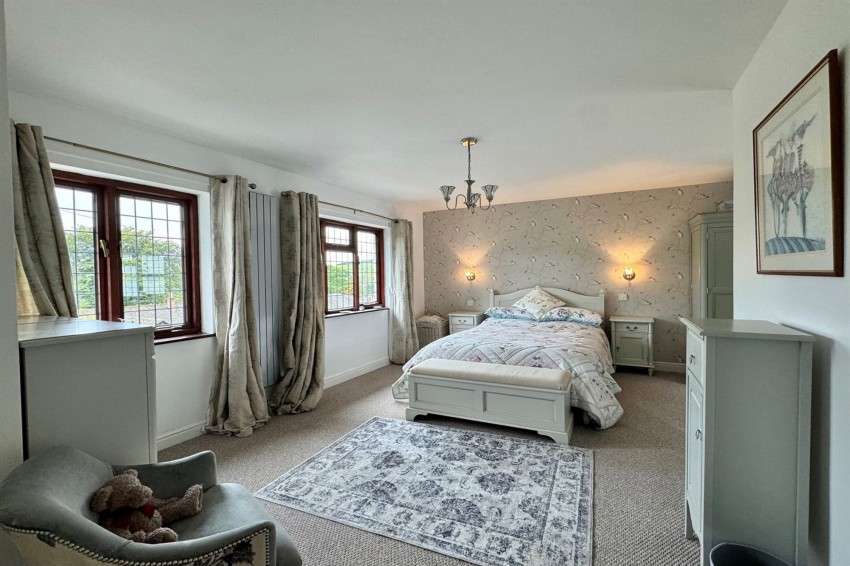 Images for Royle Avenue, Glossop, SK13