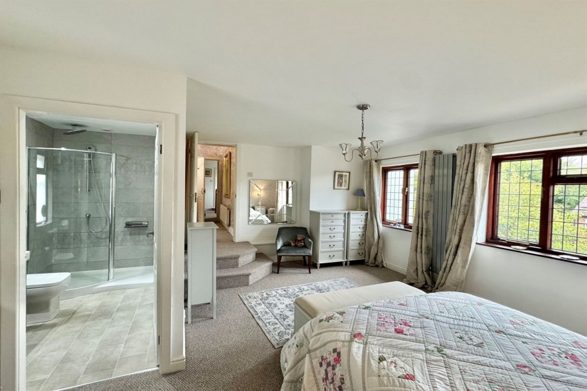 Images for Royle Avenue, Glossop, SK13