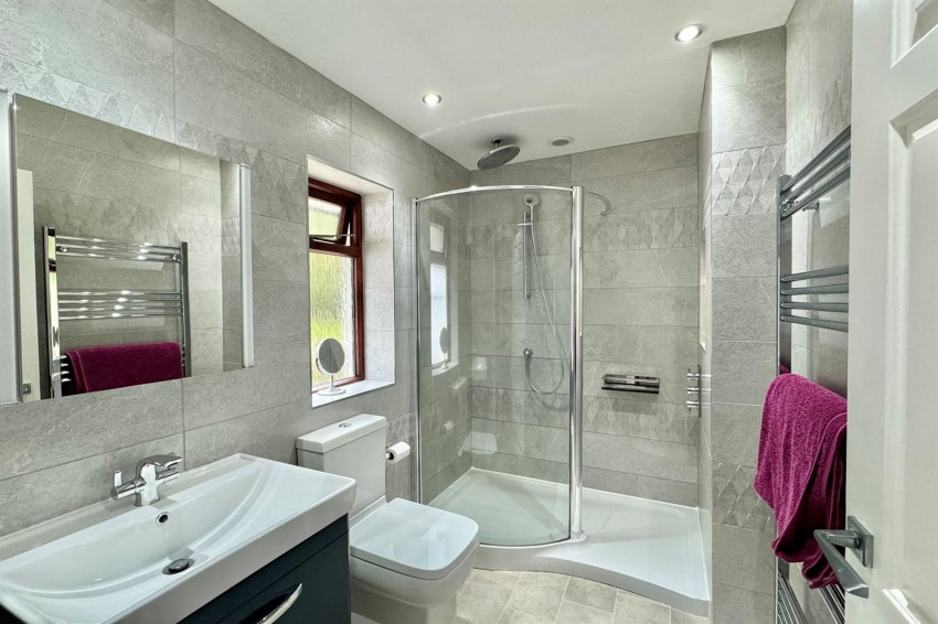 Images for Royle Avenue, Glossop, SK13
