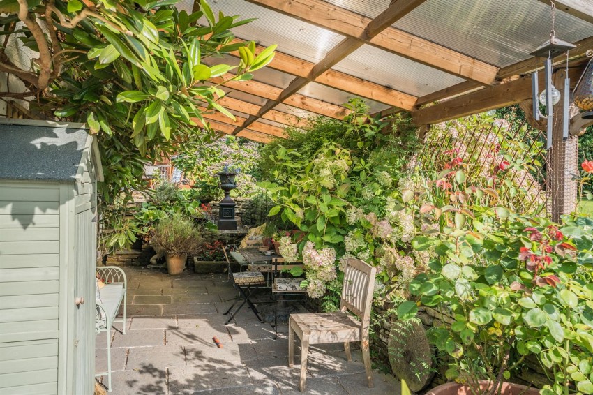 Images for Royle Avenue, Glossop, SK13