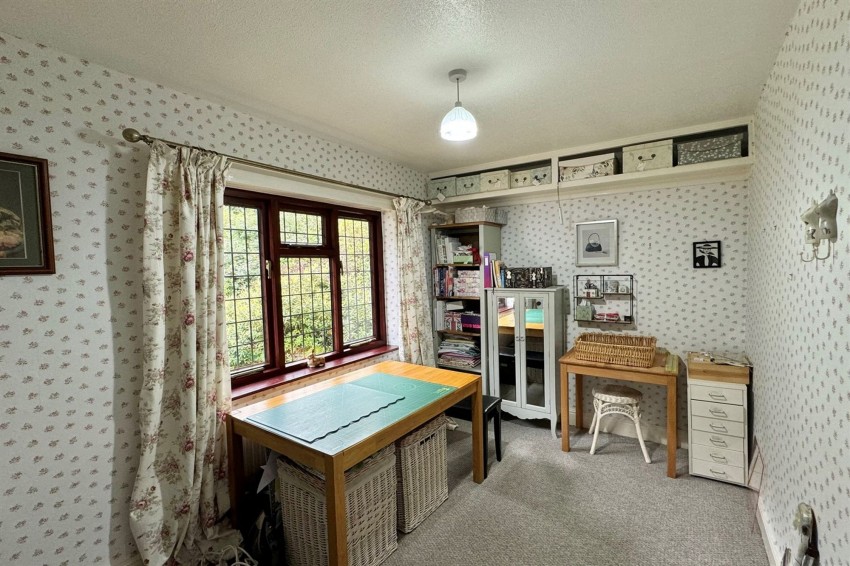 Images for Royle Avenue, Glossop, SK13