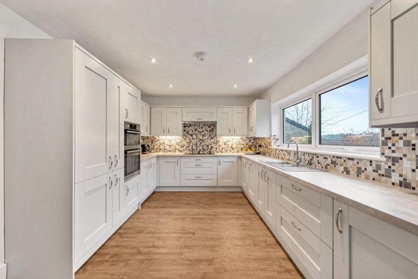 Images for Moor End Road, Mellor, SK6