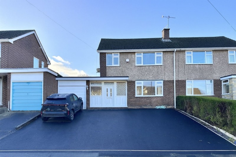 Bowland Road, Glossop, SK13