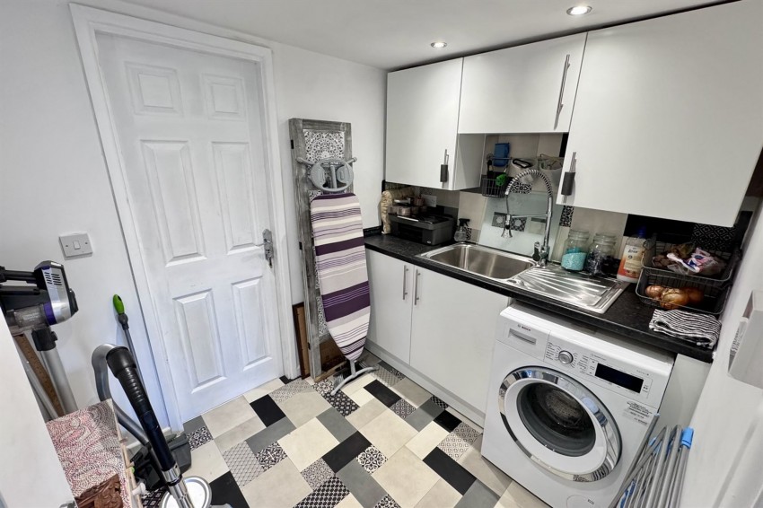 Images for Bowland Road, Glossop, SK13