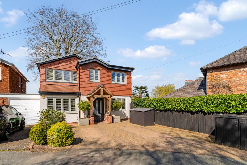 Bridge Close, Lymm, WA13
