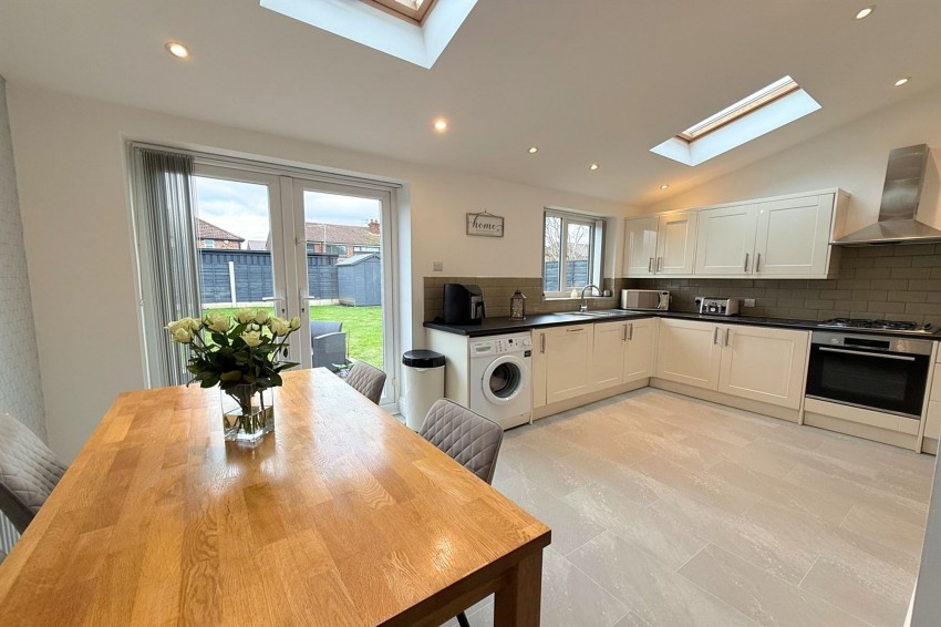 Images for Carrington Lane, Sale, M33