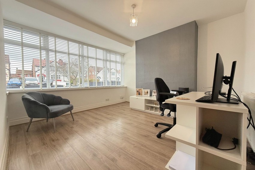 Images for Carrington Lane, Sale, M33