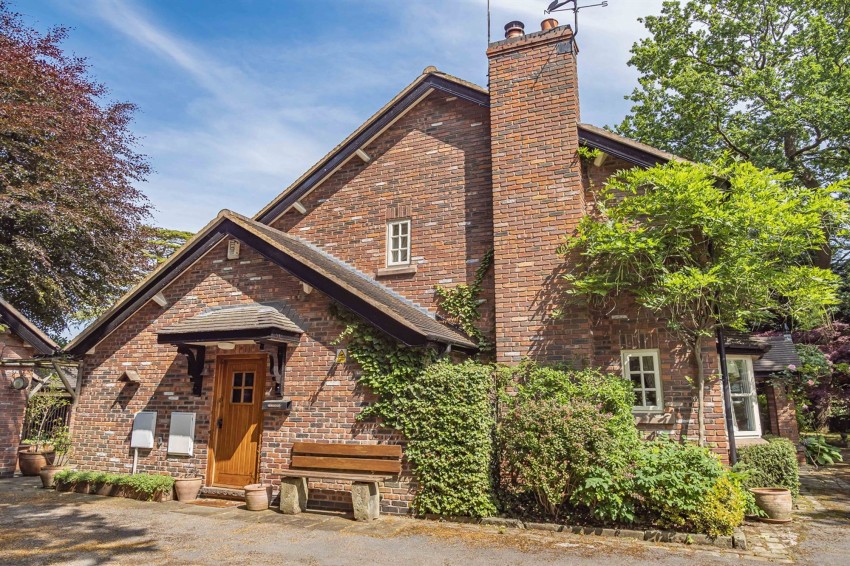 Images for Woodlands Crescent, High Legh, WA16