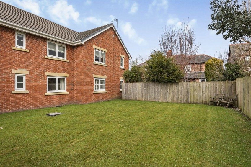 Images for Bridge Meadow, Lymm, WA13