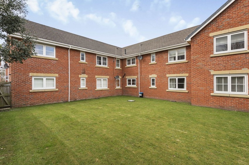 Images for Bridge Meadow, Lymm, WA13