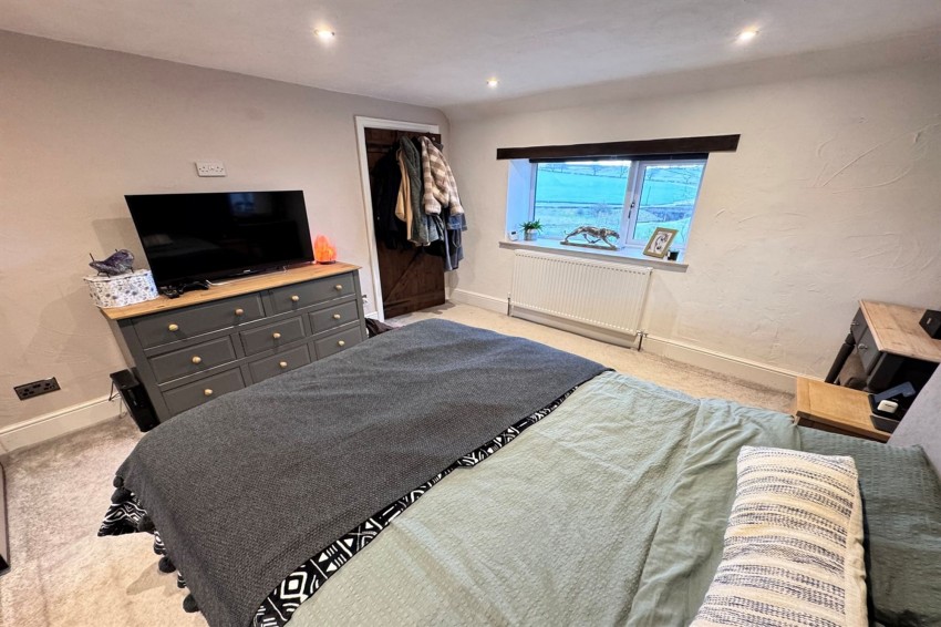 Images for Higher Hallsteads, Dove Holes, SK17