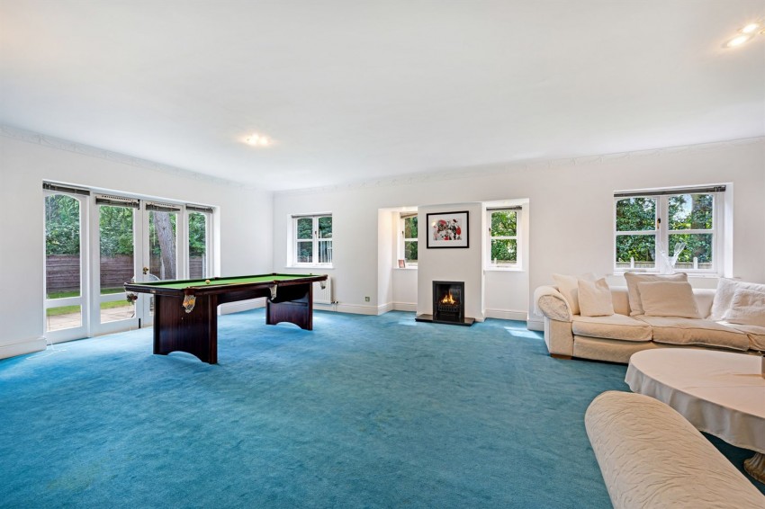 Images for Bollinway, Hale, WA15