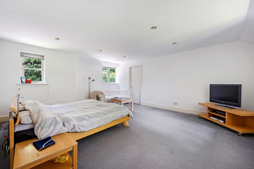 Images for Bollinway, Hale, WA15