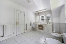 Images for Bollinway, Hale, WA15