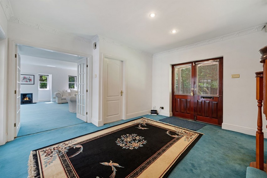 Images for Bollinway, Hale, WA15