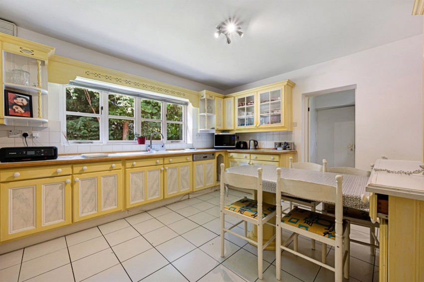 Images for Bollinway, Hale, WA15