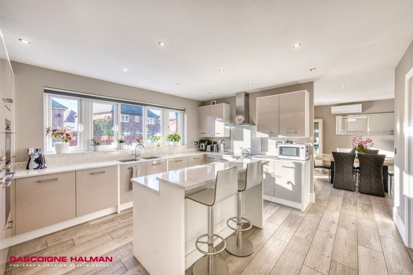 Images for Nimrod Grove, Woodford, SK7