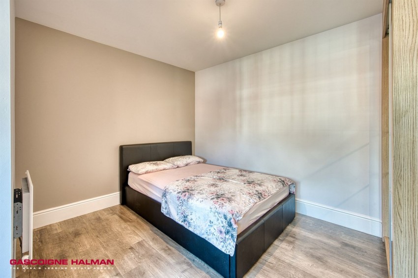 Images for Nimrod Grove, Woodford, SK7