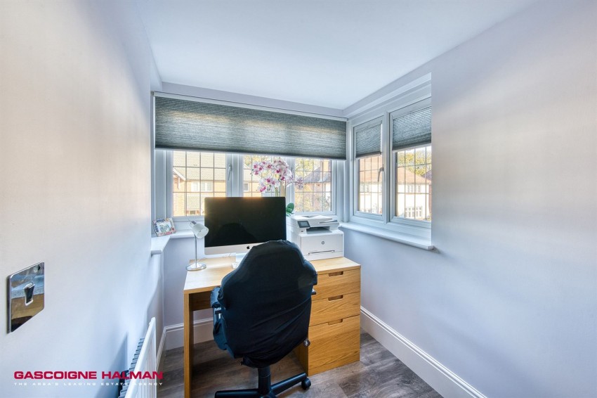 Images for Nimrod Grove, Woodford, SK7