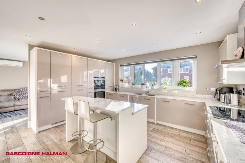 Images for Nimrod Grove, Woodford, SK7