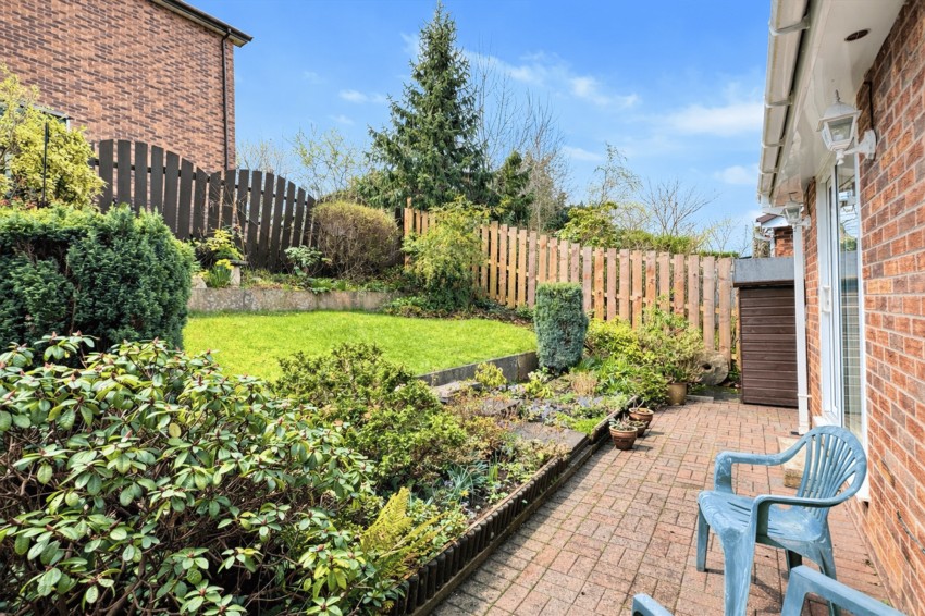 Images for Slant Close, Glossop, SK13