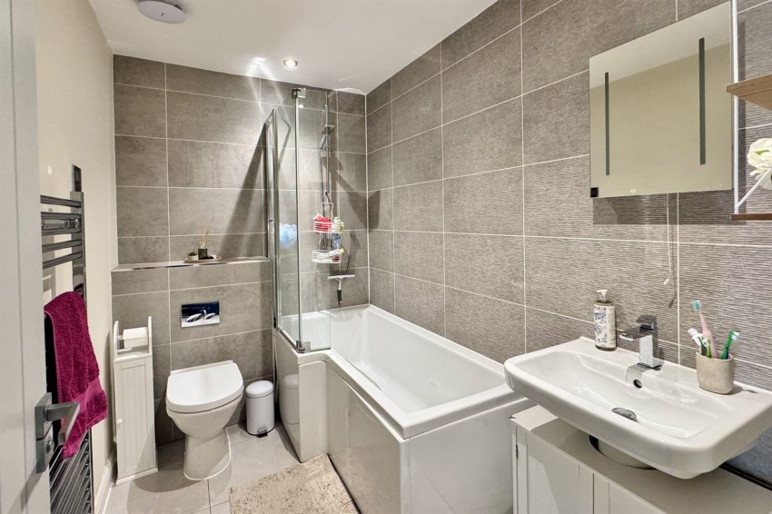 Images for Croft Park, Glossop, SK13