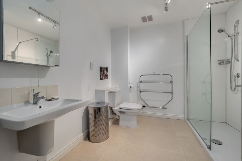 Images for Castle Rise, Prestbury, SK10