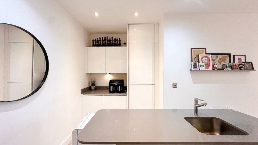 Images for Queensway, Poynton, SK12