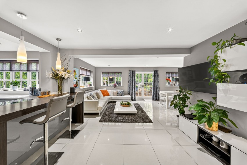 Images for Bell Lane, Thelwall, WA4