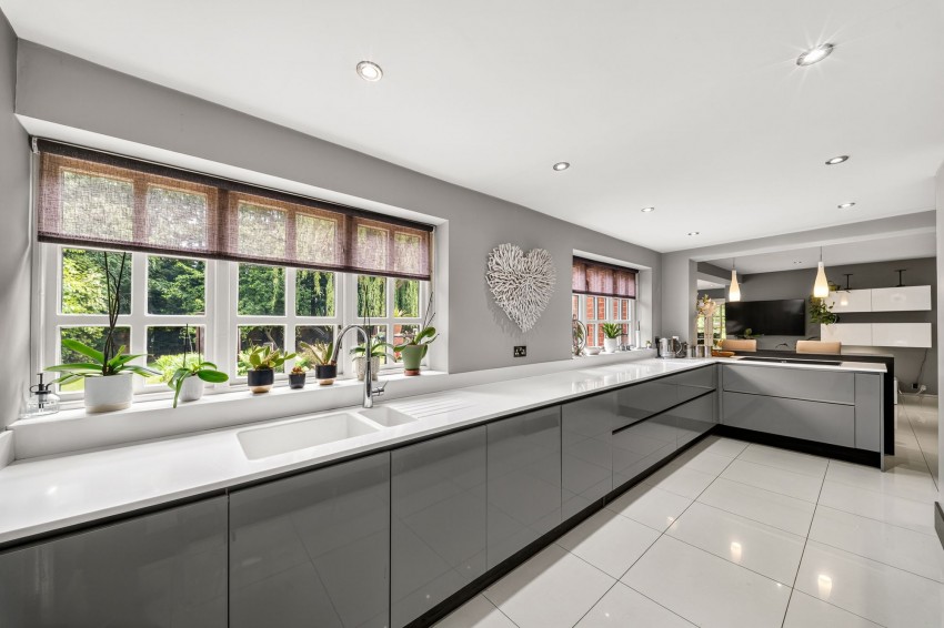 Images for Bell Lane, Thelwall, WA4