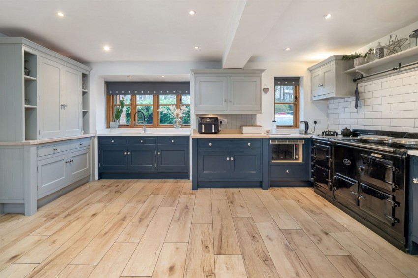 Images for Bollin Grove, Prestbury, SK10