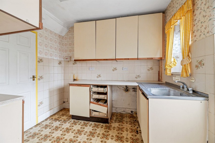 Images for Kings Drive, Helsby, WA6