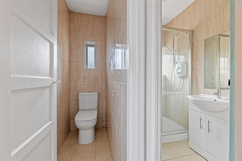 Images for Kings Drive, Helsby, WA6