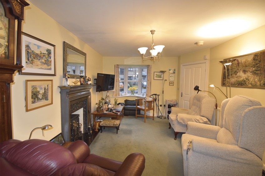 Images for Randal Crescent, Whaley Bridge, SK23