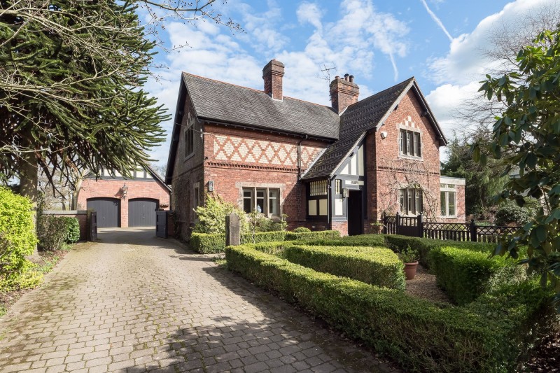 Longshoot Road, Lower Withington, SK11