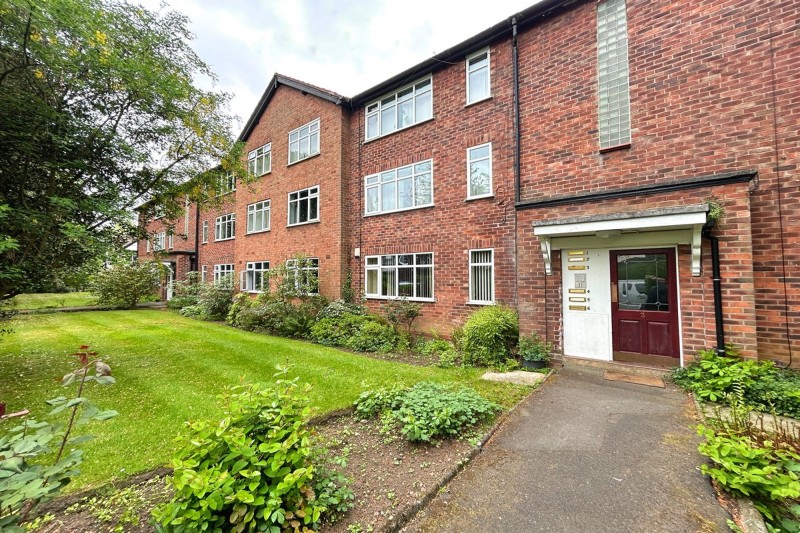 Harboro Grove, Sale, M33