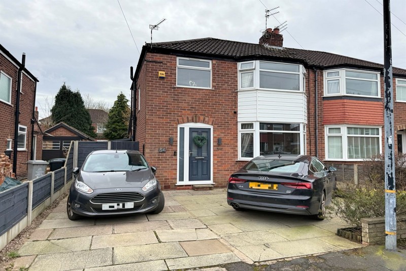 Newlyn Drive, Sale, M33