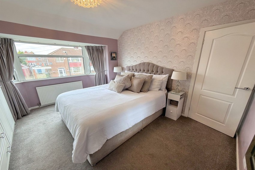 Images for Newlyn Drive, Sale, M33