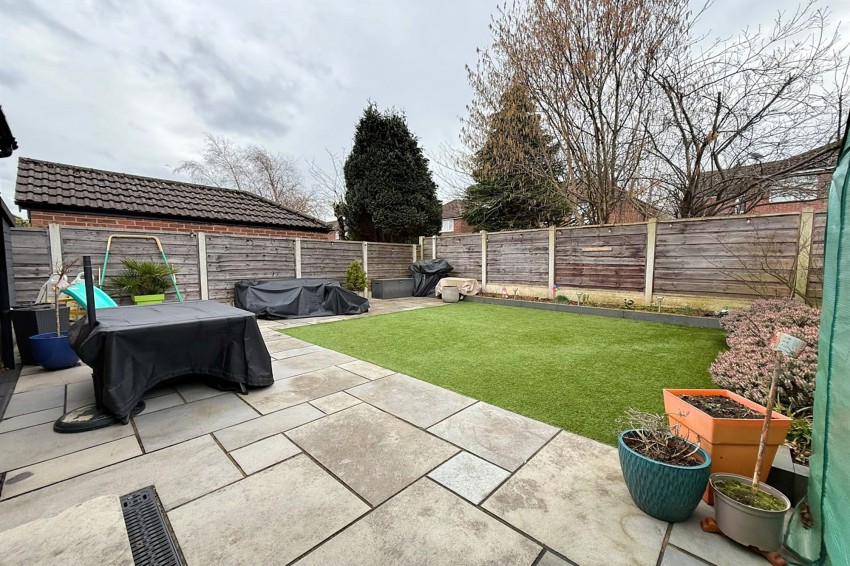 Images for Newlyn Drive, Sale, M33