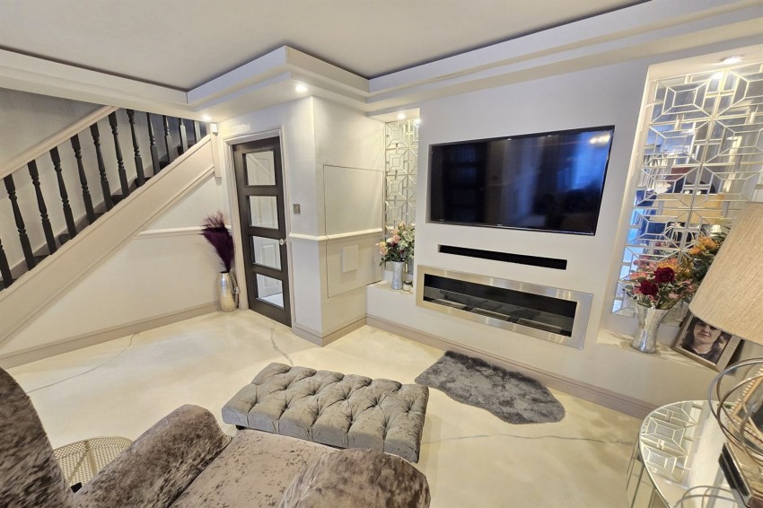 Images for Lawnhurst Avenue, Wythenshawe, M23