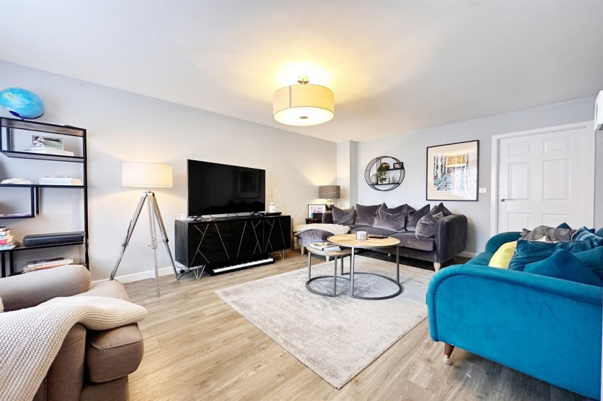 Images for Thomas Gray Road, Poynton, SK12